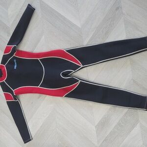 IREENUO Kids red Black Neoprene 2.5mm Thick Long Sleeve One Piece Wetsuit Sz 12